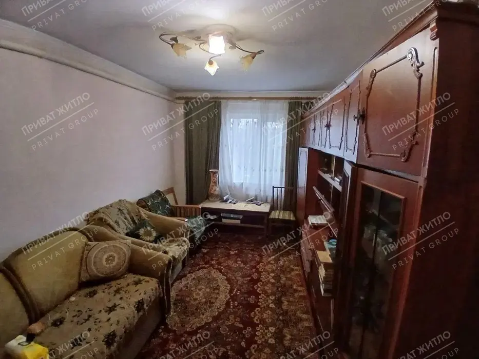 Квартира в будинку 12 км від Полтави. Автономка, гараж, ділянка